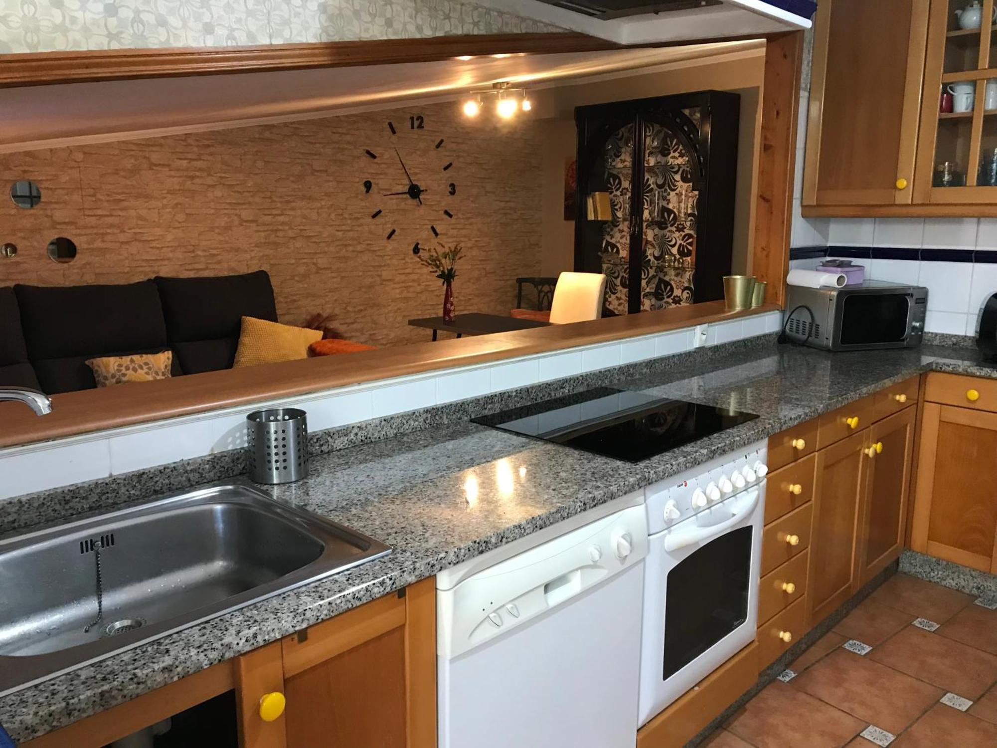 Apartamento Con Amplia Terraza Cerca Del Hospital Clinico Santiago de Compostela Kültér fotó