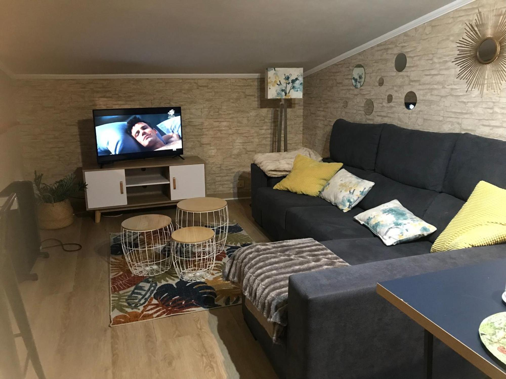 Apartamento Con Amplia Terraza Cerca Del Hospital Clinico Santiago de Compostela Kültér fotó